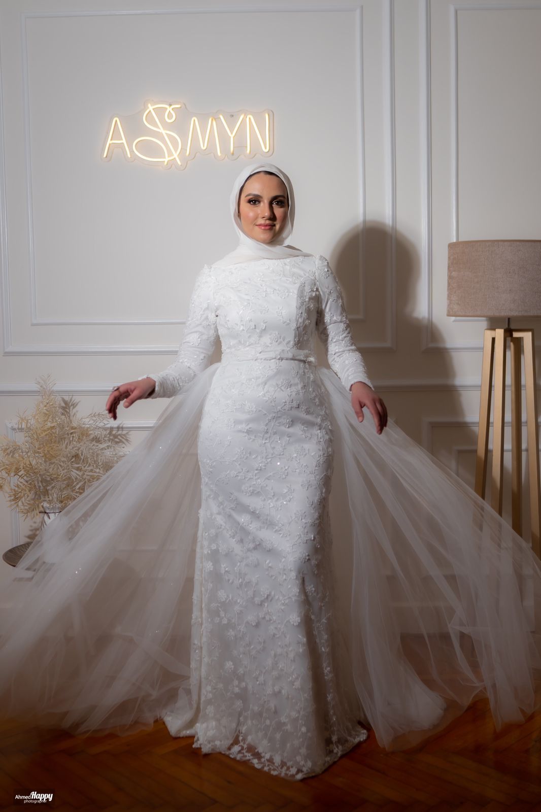 Off-white Embroidered Mermaid Bridal Dress with Toll Extension