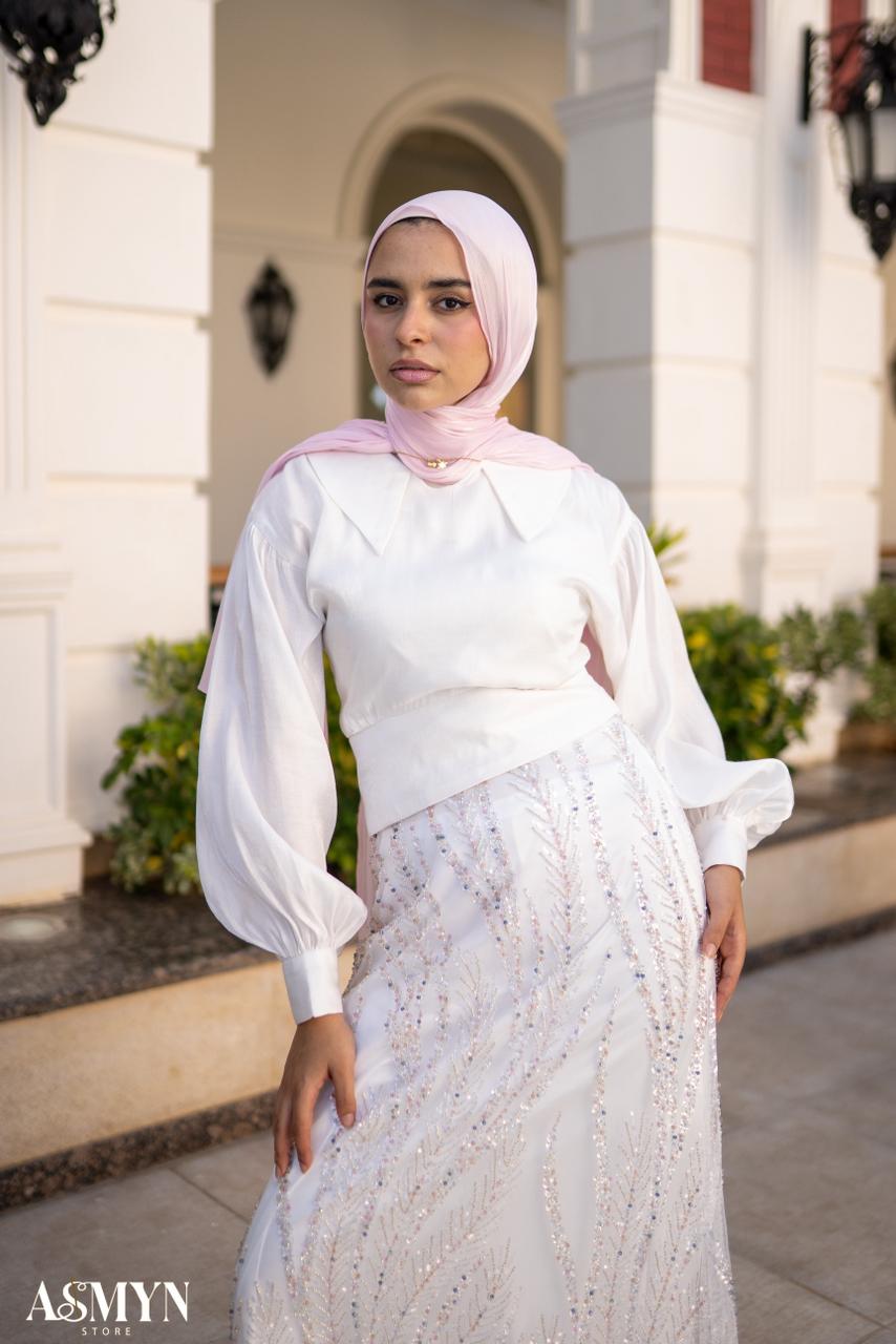 Off-white Soiree 2-pieces Dress Set with Embroidered Skirt