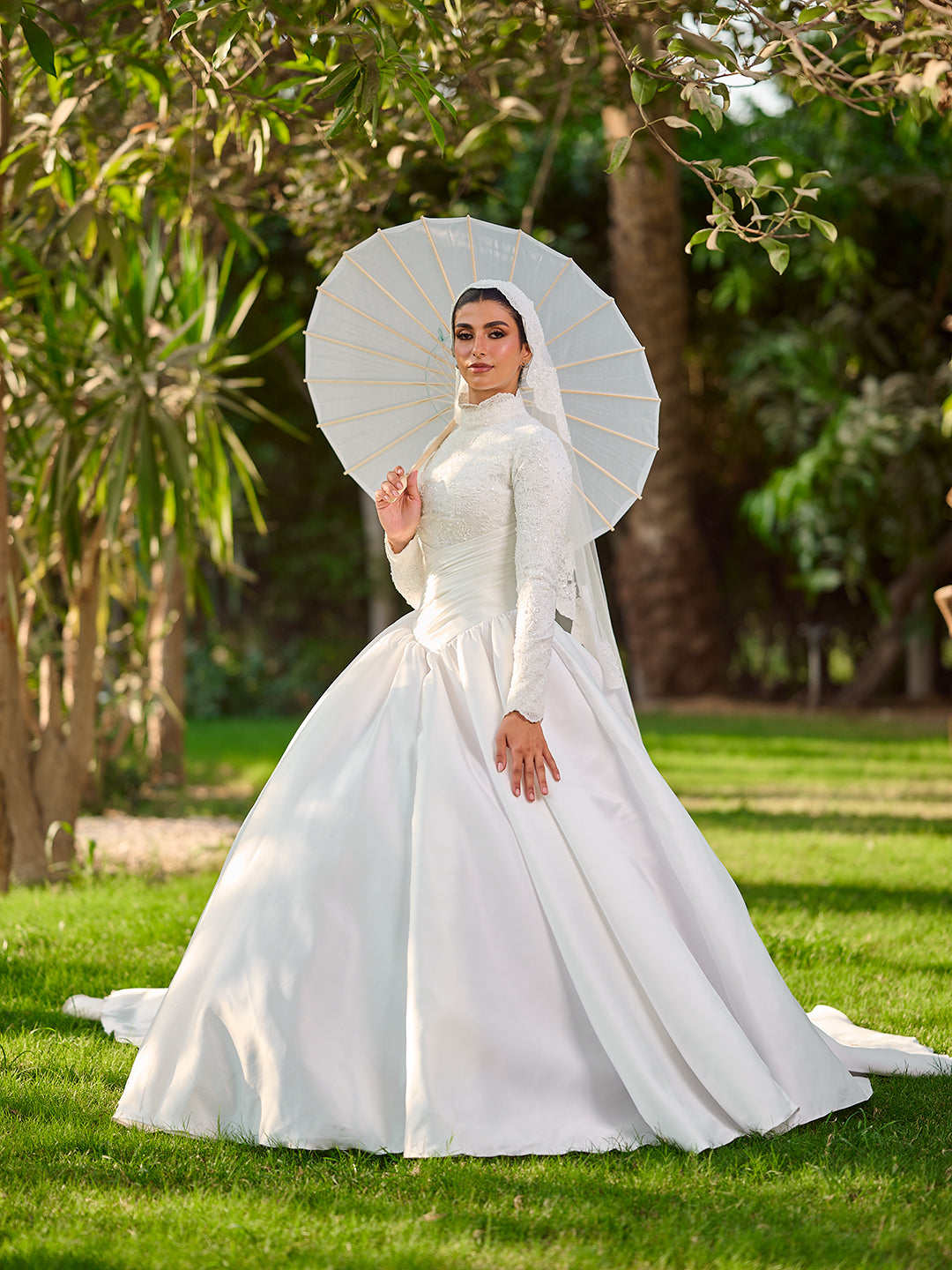 Graceful Ball Gown Bridal Dress