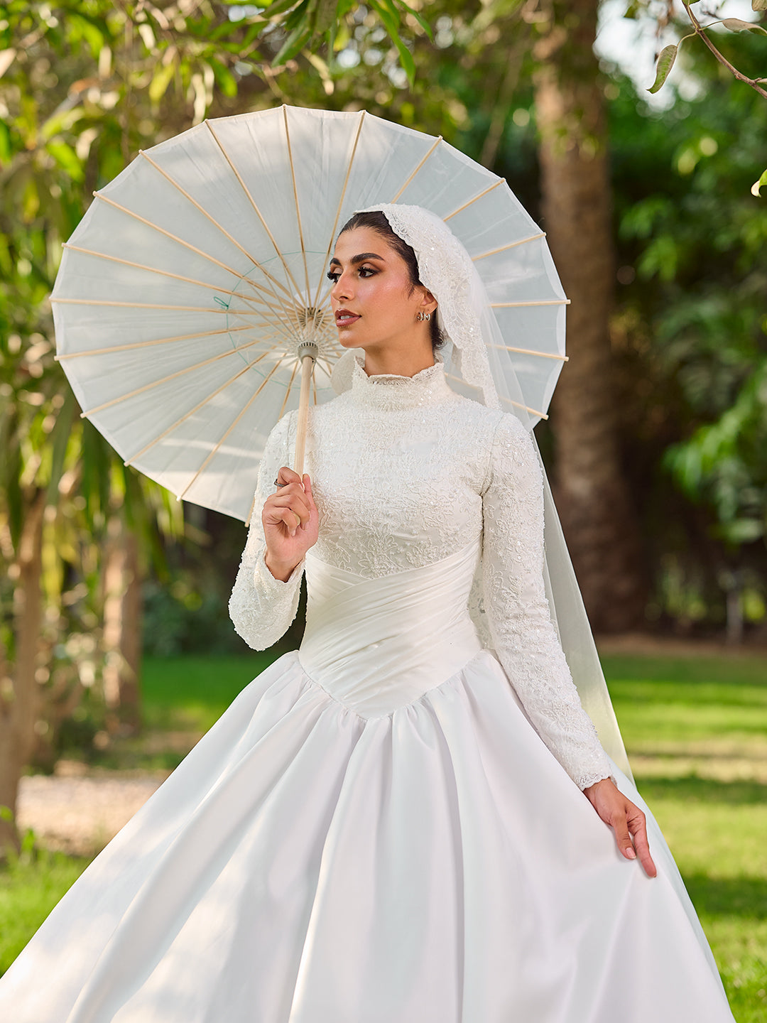 Graceful Ball Gown Bridal Dress