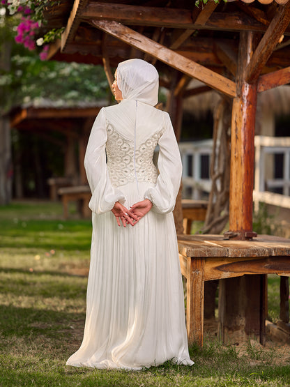The Jewel Waist Dress white