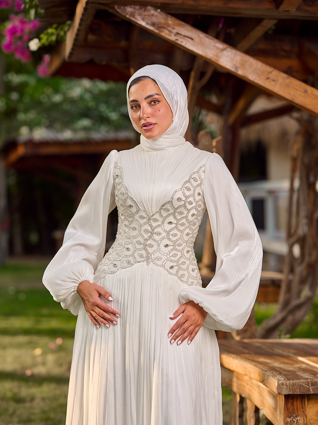 The Jewel Waist Dress white