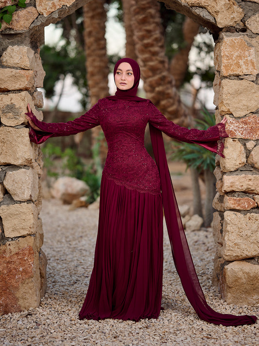 Side-Swept Elegance dress in Burgundy