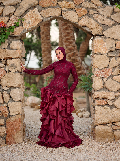 Shimmering Ruffles dress in burgundy