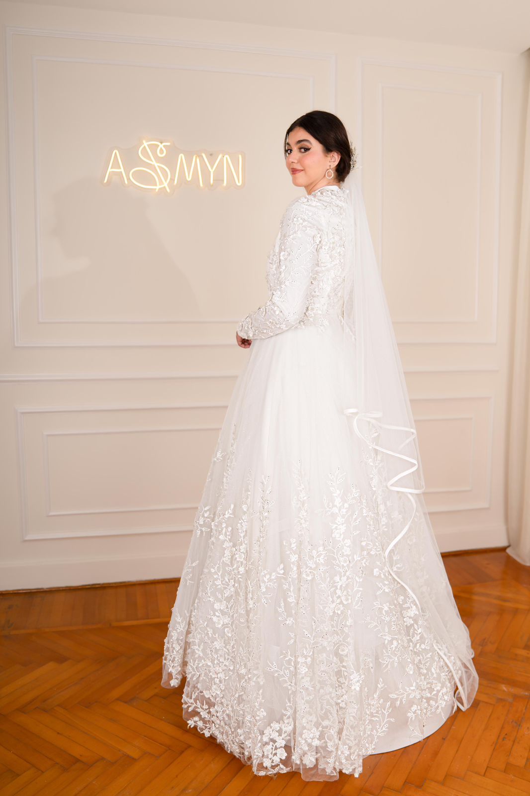 Off-white Flowery Embroidered Bridal Dress