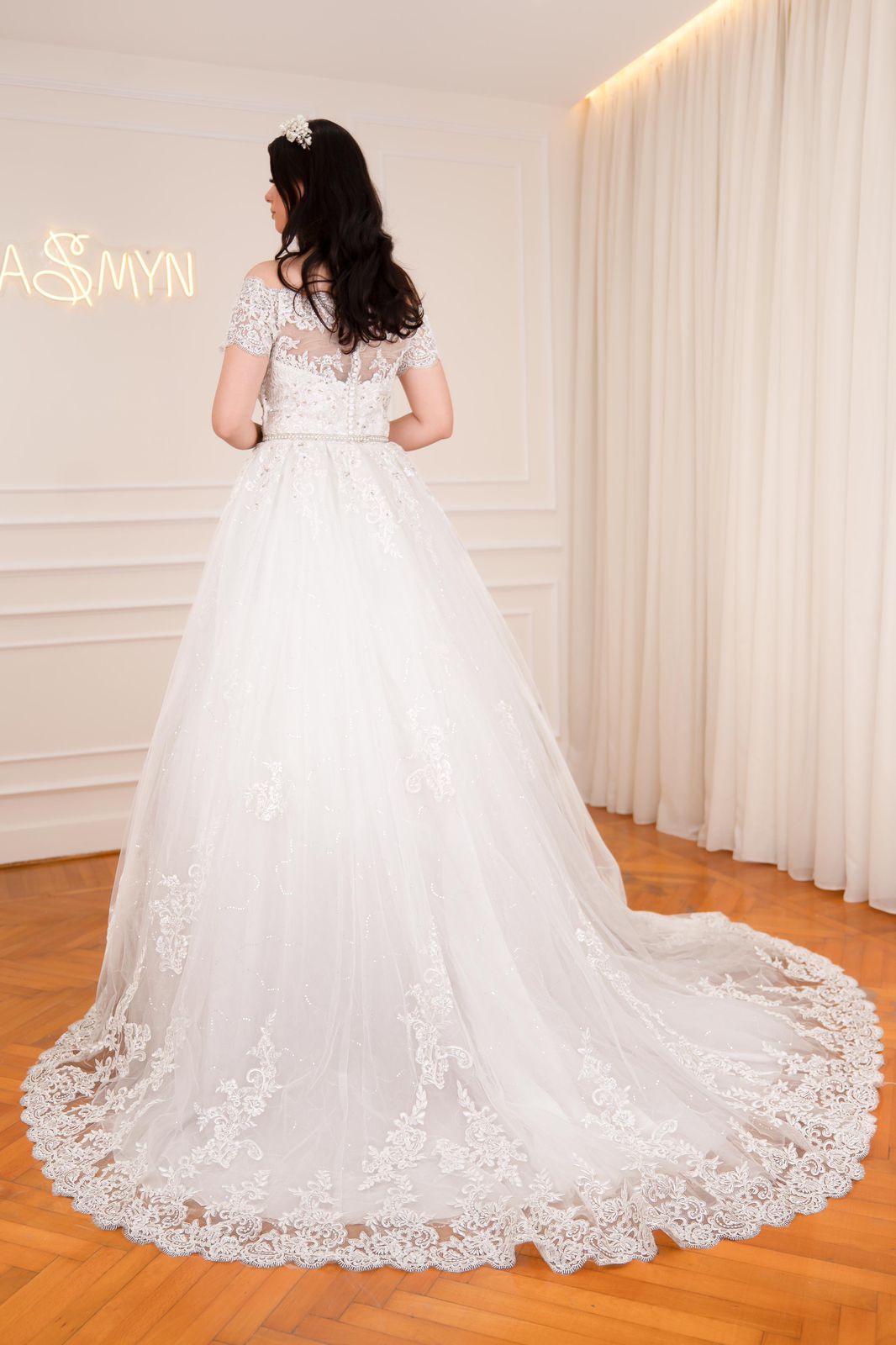 Off-shoulder Lace Bridal Dress