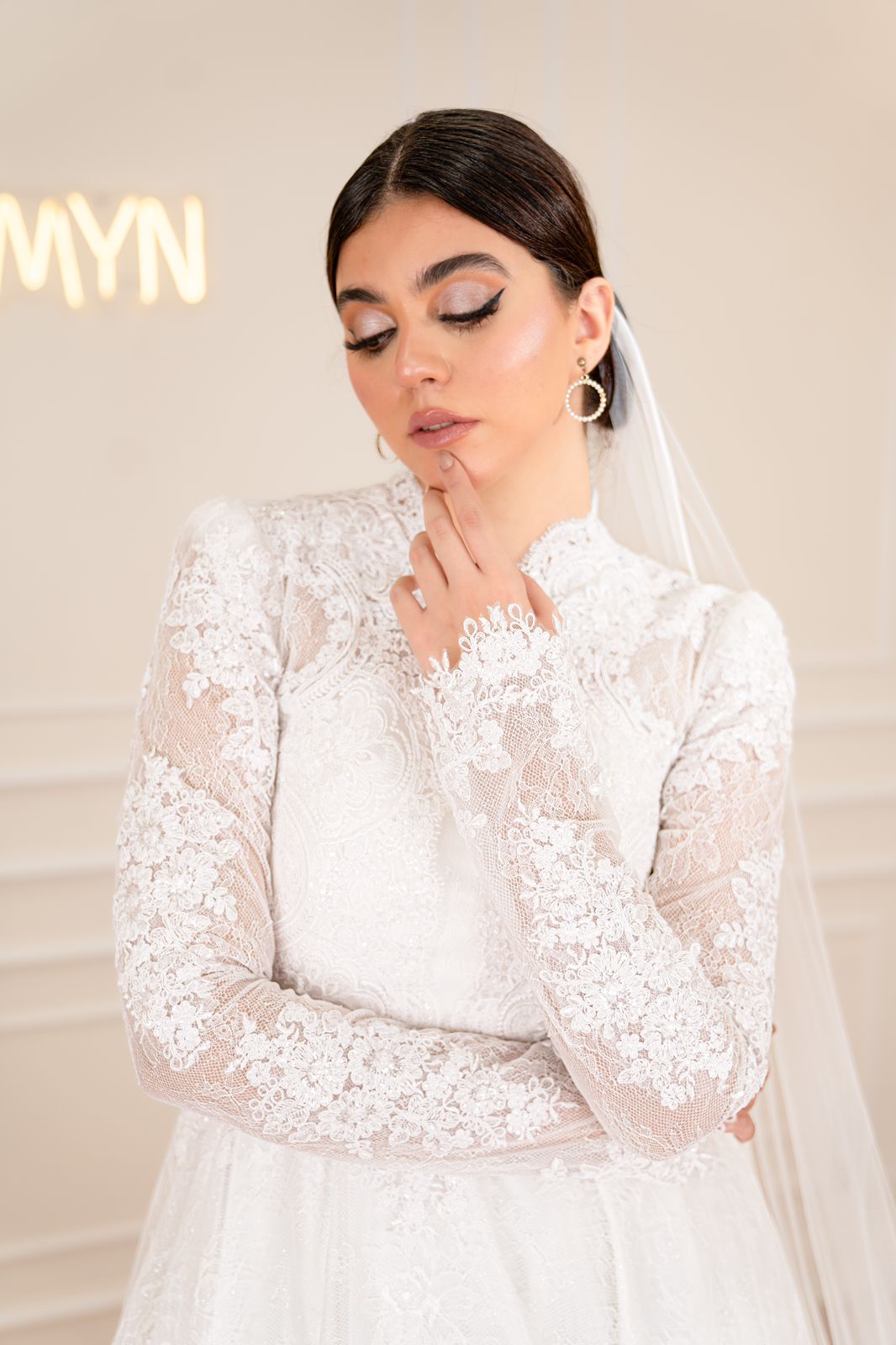 Off-white Lace Simple Bridal Dress