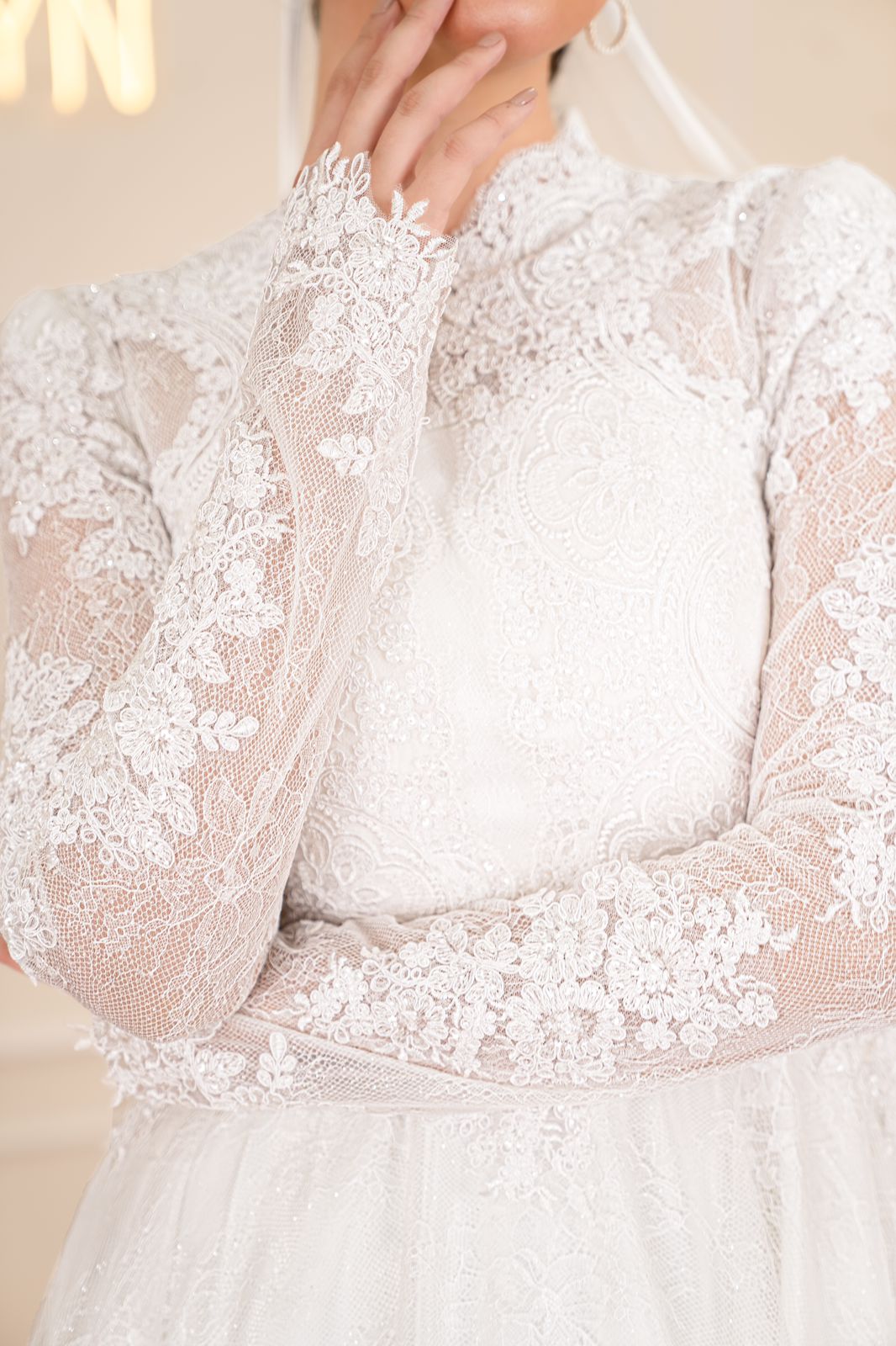 Off-white Lace Simple Bridal Dress