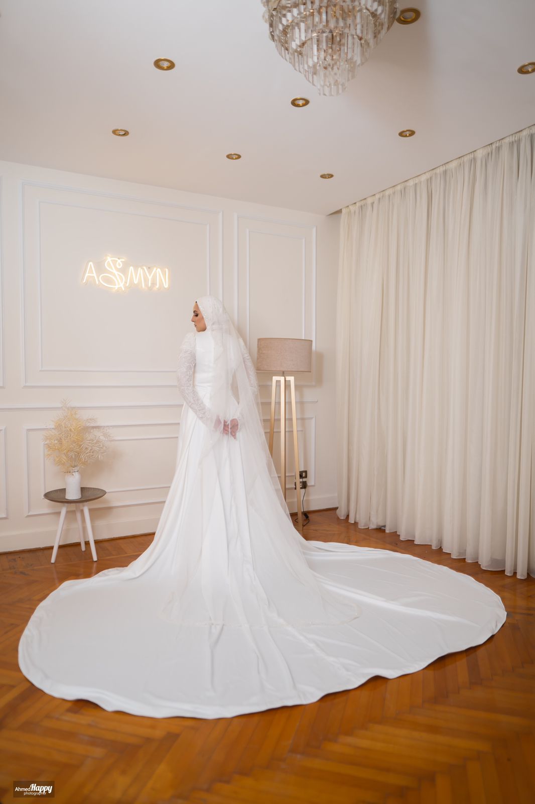 Off-white Princess Bridal Dress with Embroidered Sleeves