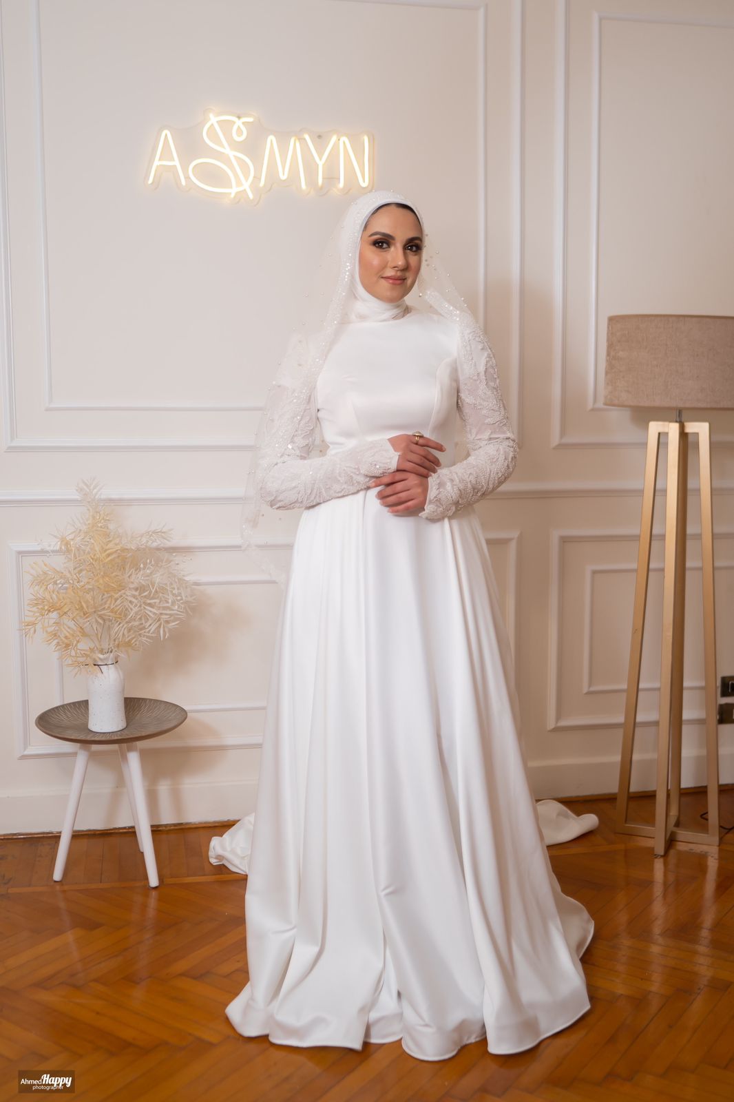 Off-white Princess Bridal Dress with Embroidered Sleeves