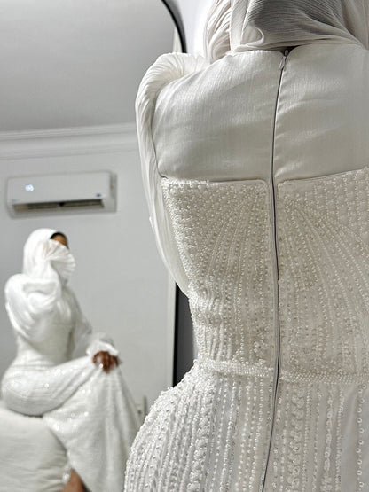 Off-white Embroidered Mermaid Bridal Dress