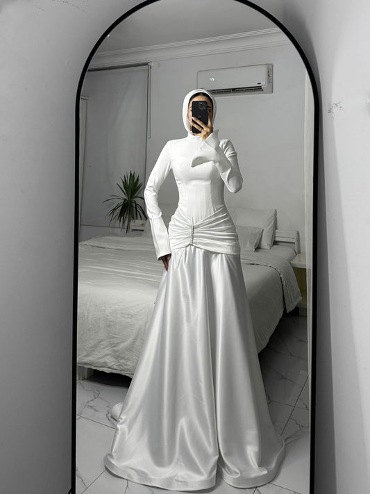 Off-white Mermaid Satin Dress with Draped Waist