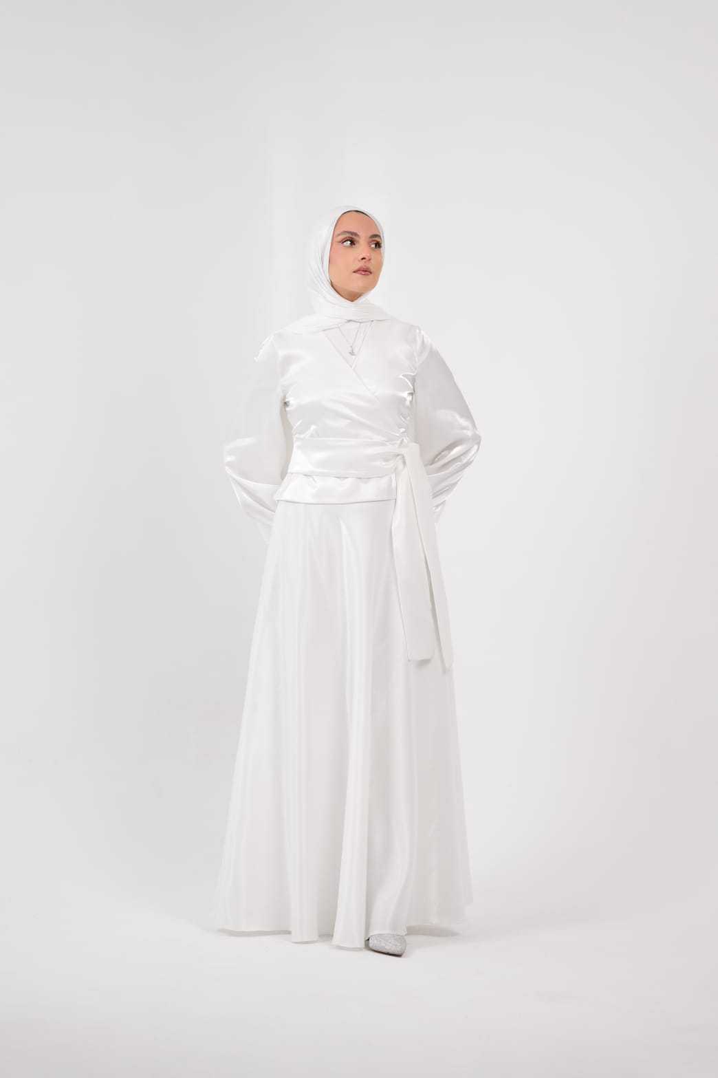 Shadow & Shine Soiree Wrap Set in Off-White
