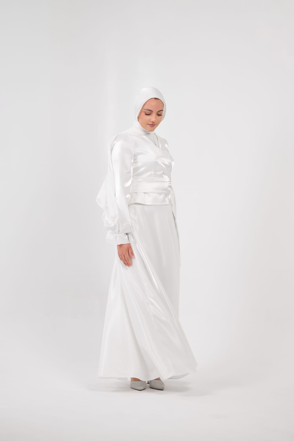 Shadow & Shine Soiree Wrap Set in Off-White