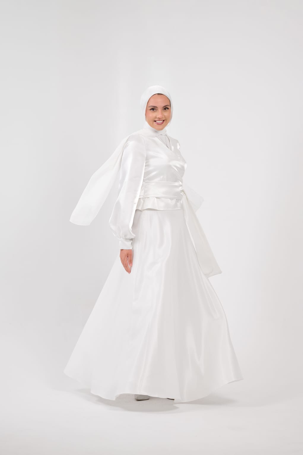 Shadow & Shine Soiree Wrap Set in Off-White