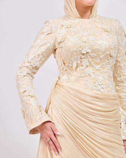 The Elegance in Detail Dress in Champagne Gold