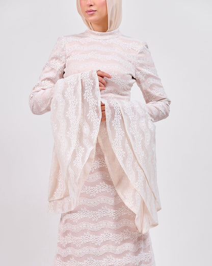 The Flowy Sleeve Dress with Rose Lining