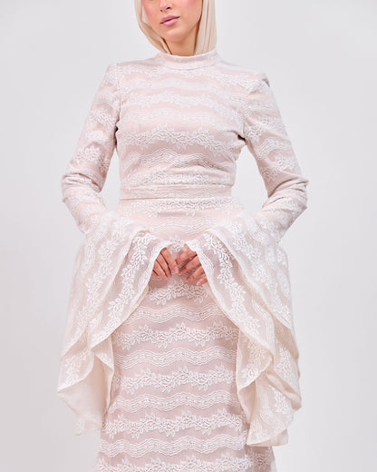 The Flowy Sleeve Dress with Rose Lining