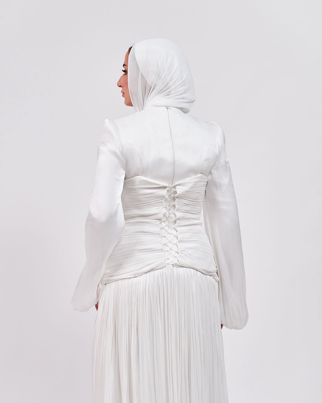 Shape & Flow Dress in Off White