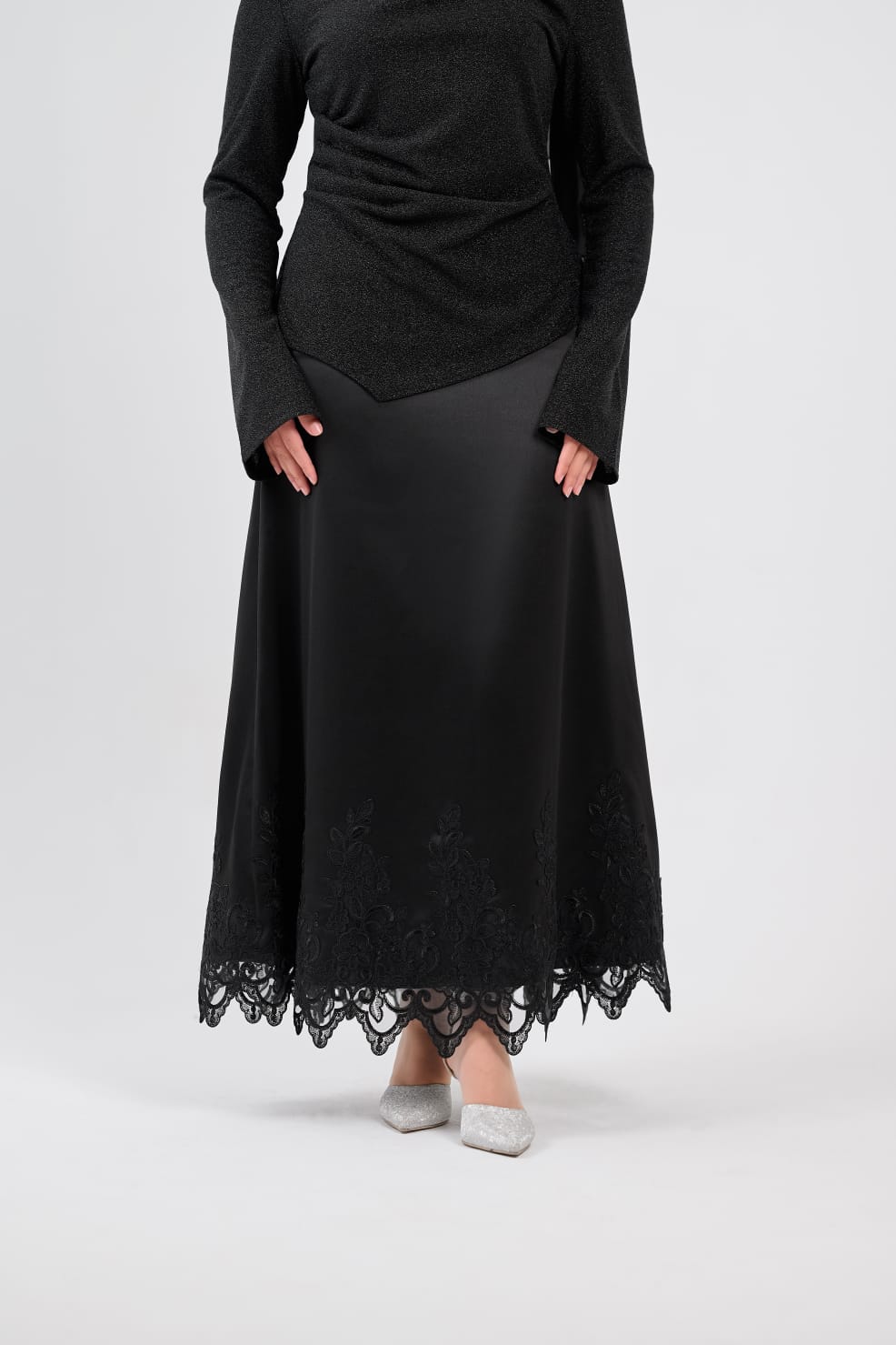 Night Satin Line Skirt